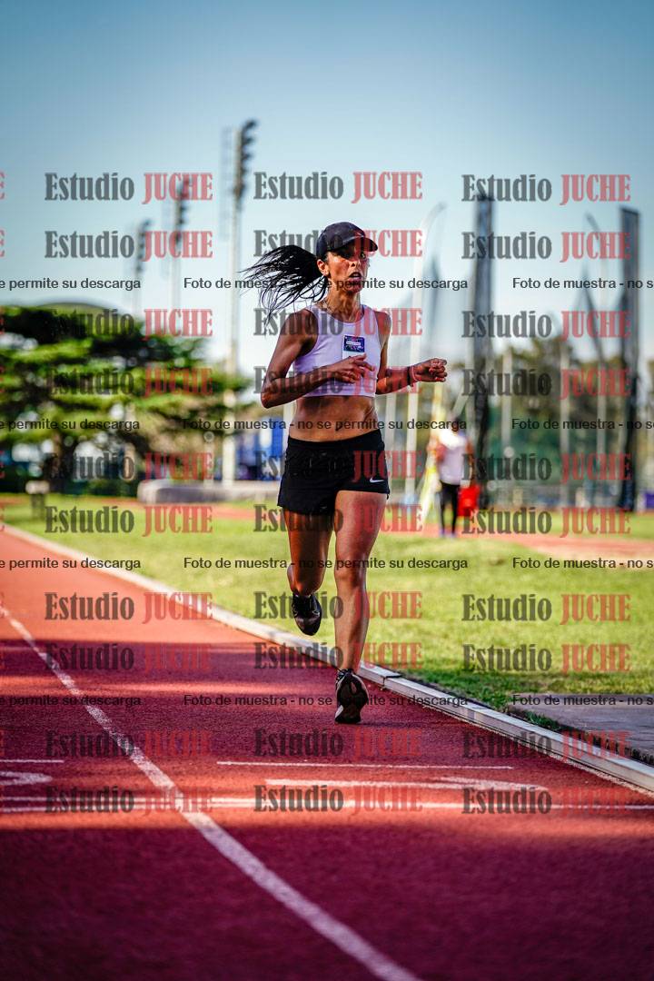 Fotos de los 5000 m llanos de mujeres y varones