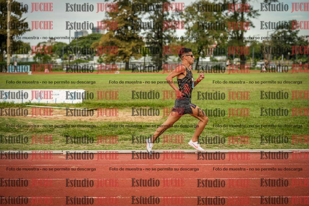 Fotos de los 3000 m llanos de varones