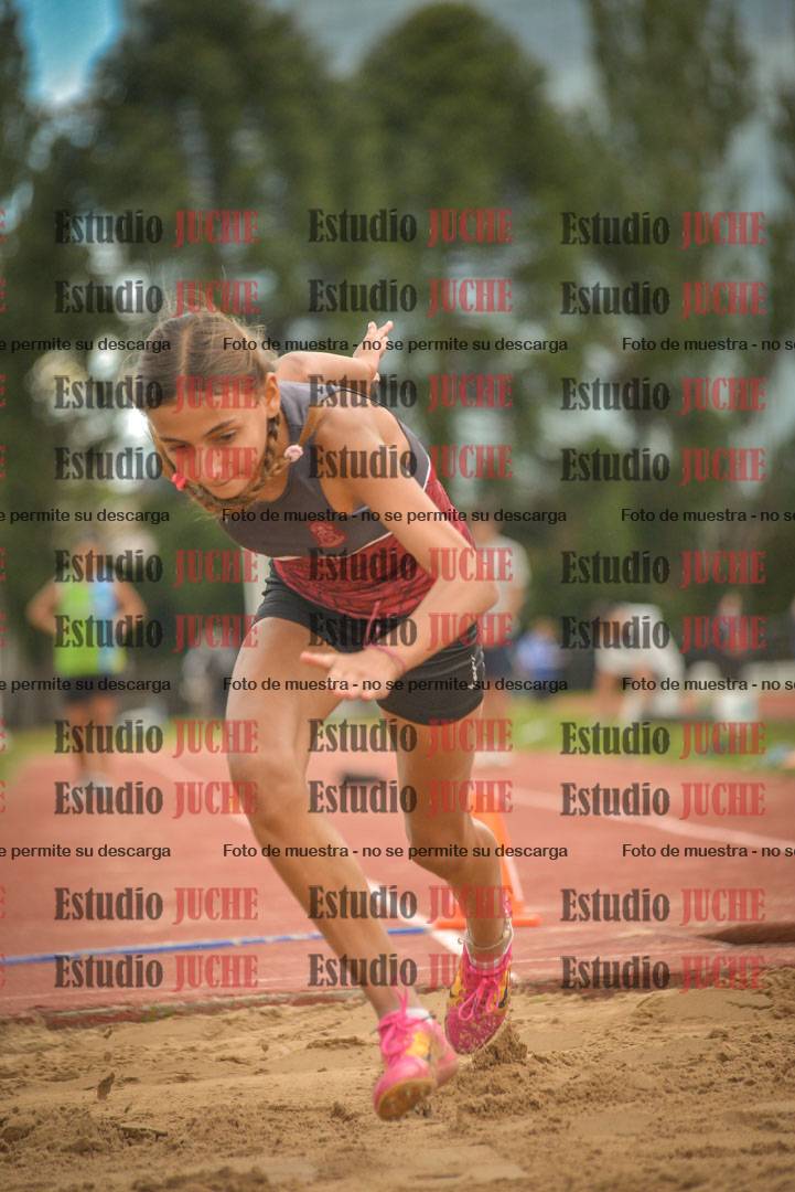 Fotos del salto en largo - mujeres U16