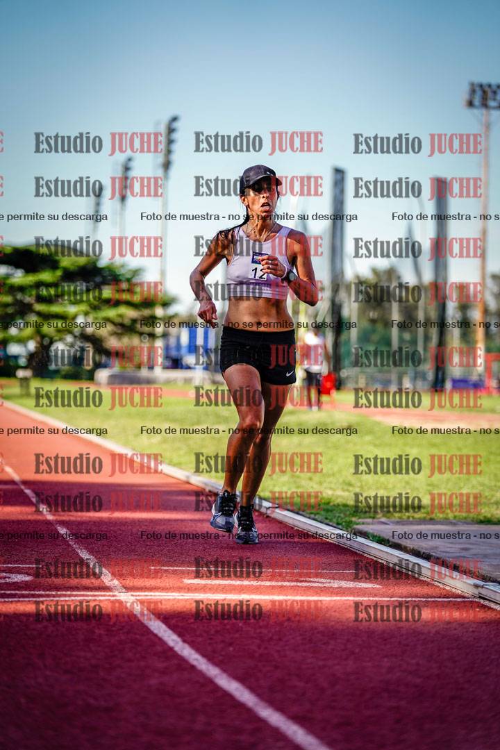 Fotos de los 5000 m llanos de mujeres y varones