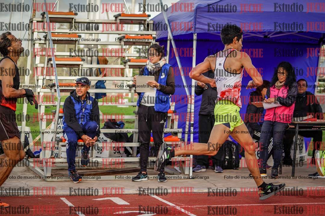 Fotos de los 3000 m llanos de varones
