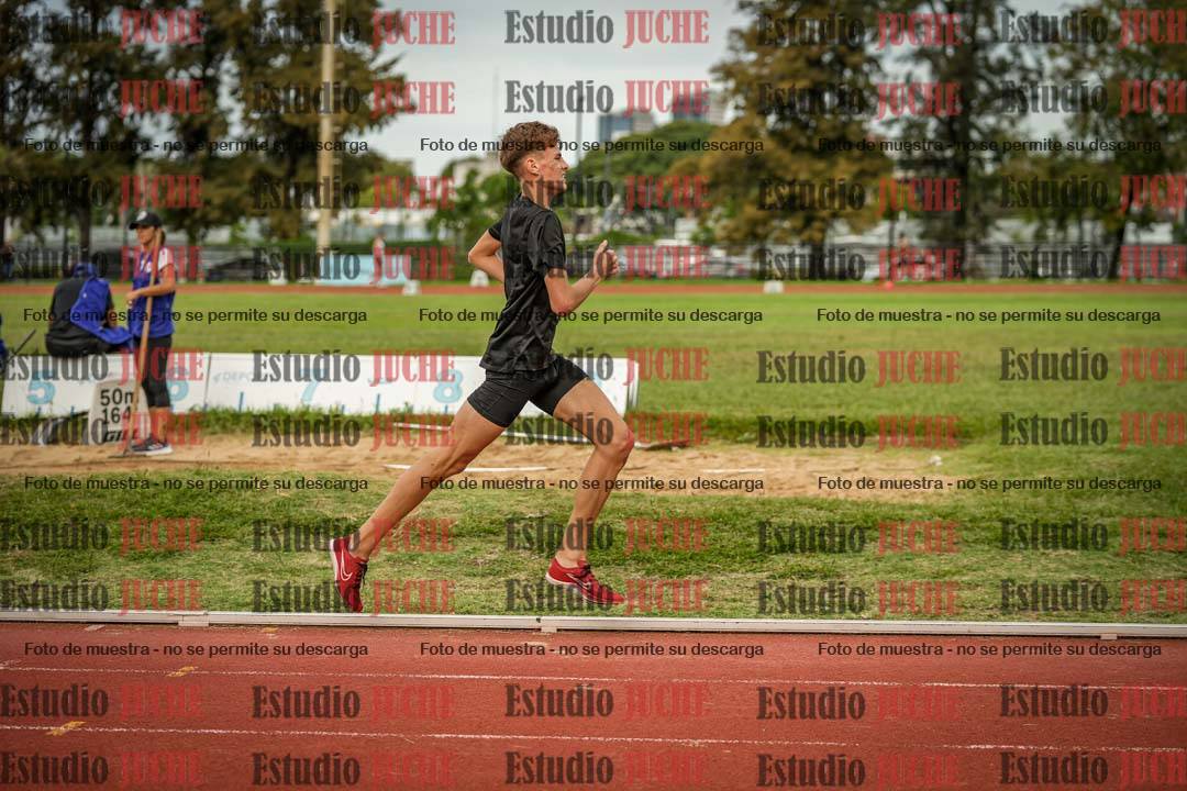 Fotos de los 3000 m llanos de varones