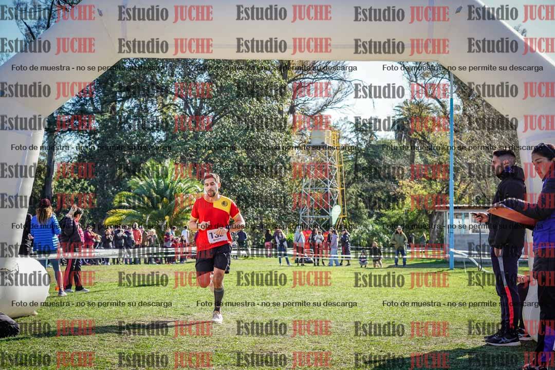 Fotos de la llegada del cross de 8000 m