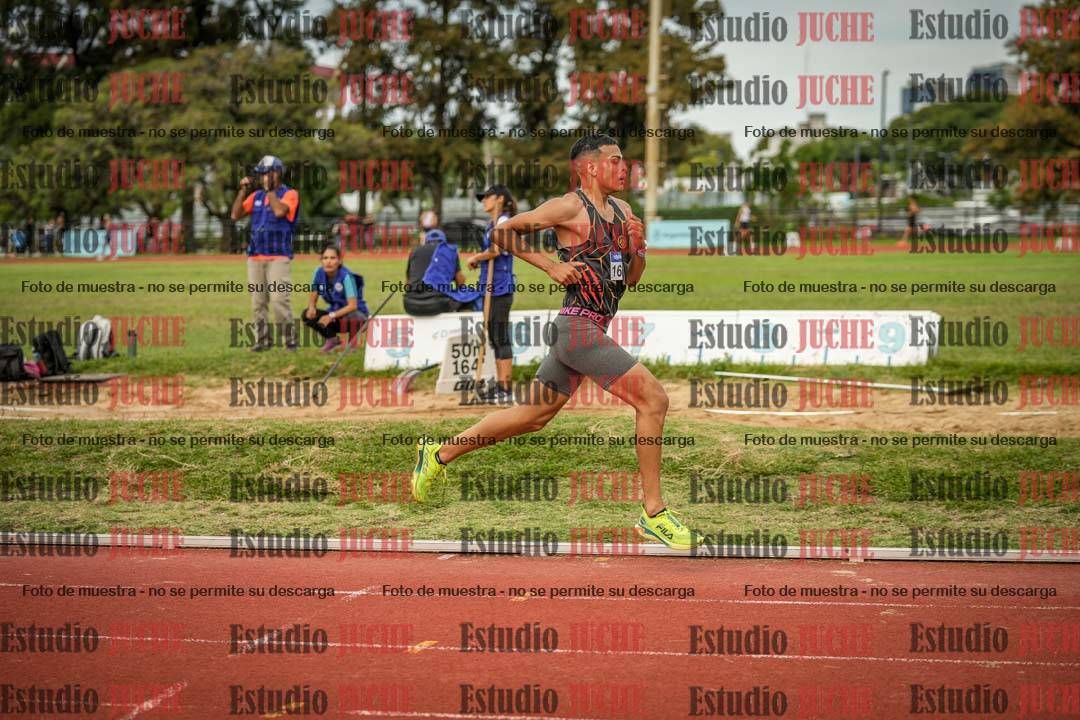 Fotos de los 3000 m llanos de varones