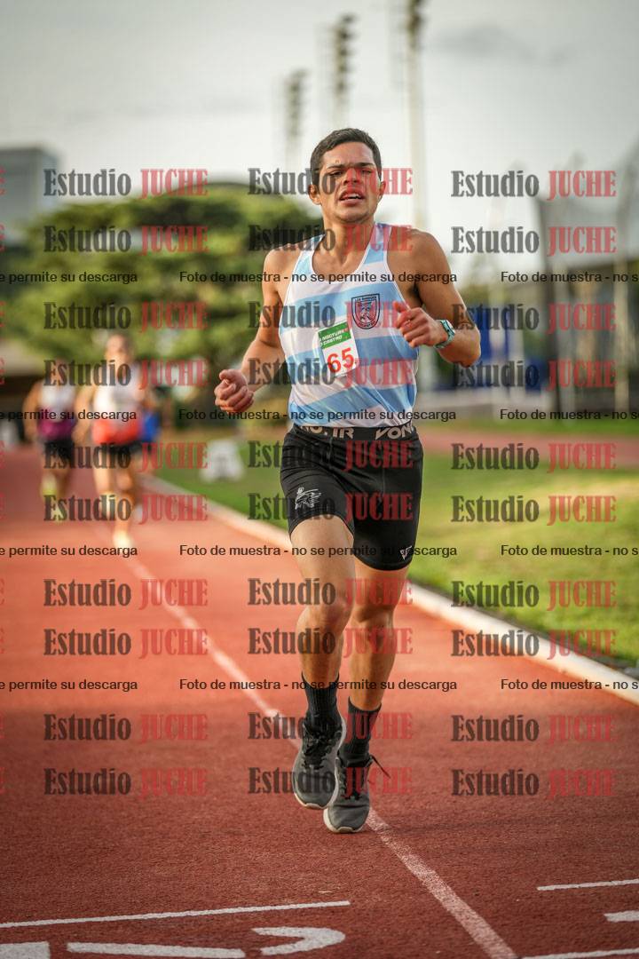 Fotos de los 3000 m llanos de varones