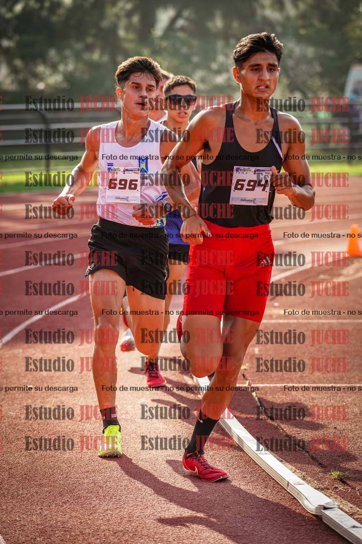 Fotos de los 3000 m llanos de varones