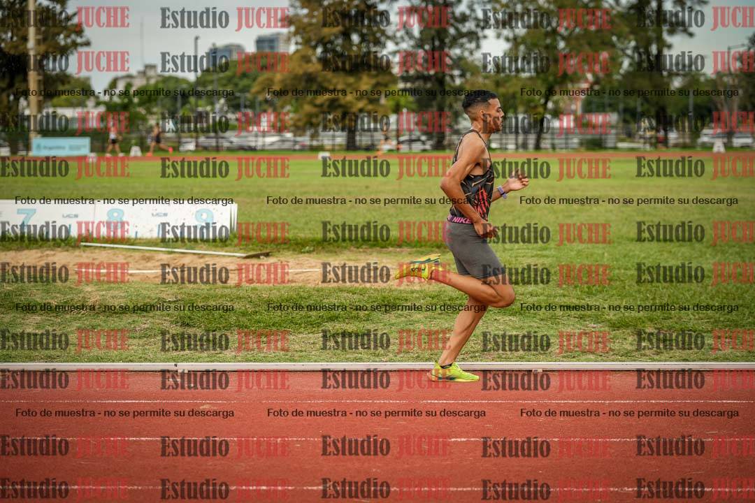 Fotos de los 3000 m llanos de varones