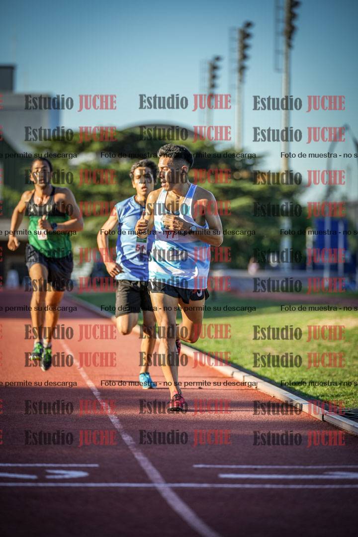 Fotos de los 3000 m llanos de varones
