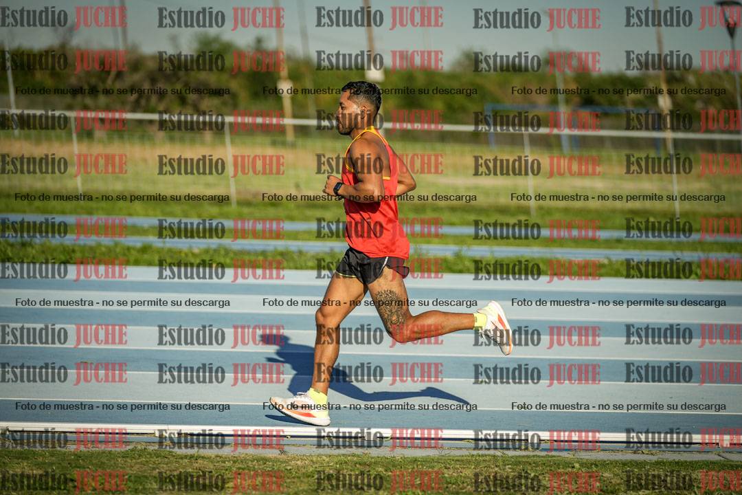 Fotos de los 3000 m llanos de varones