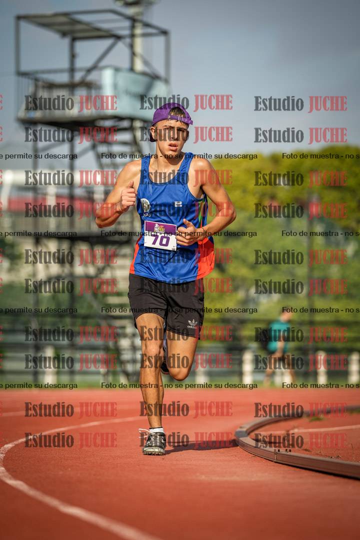 Fotos de los 3000 m llanos de varones