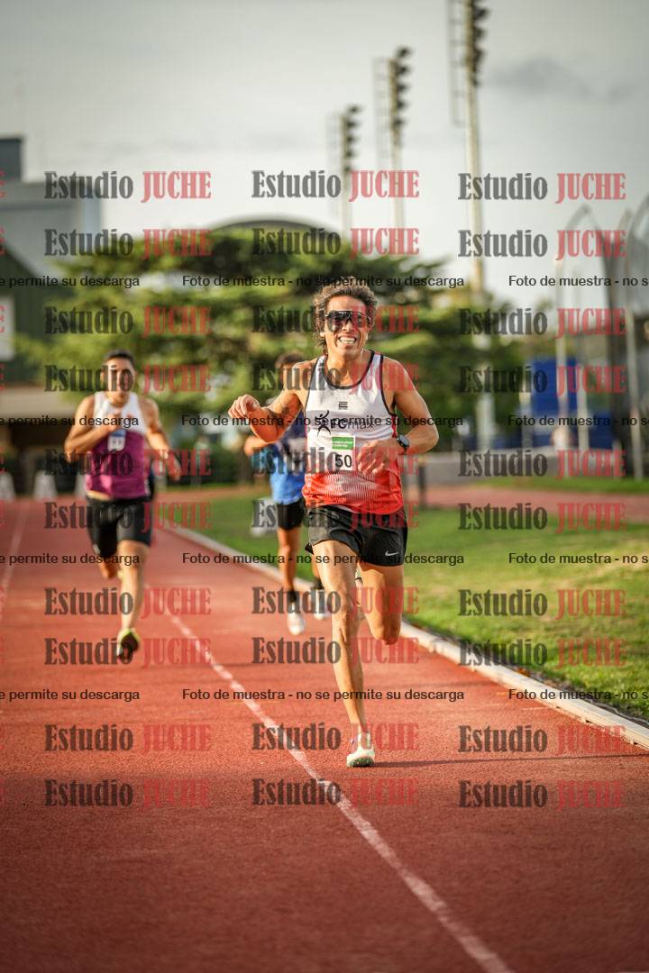 Fotos de los 3000 m llanos de varones