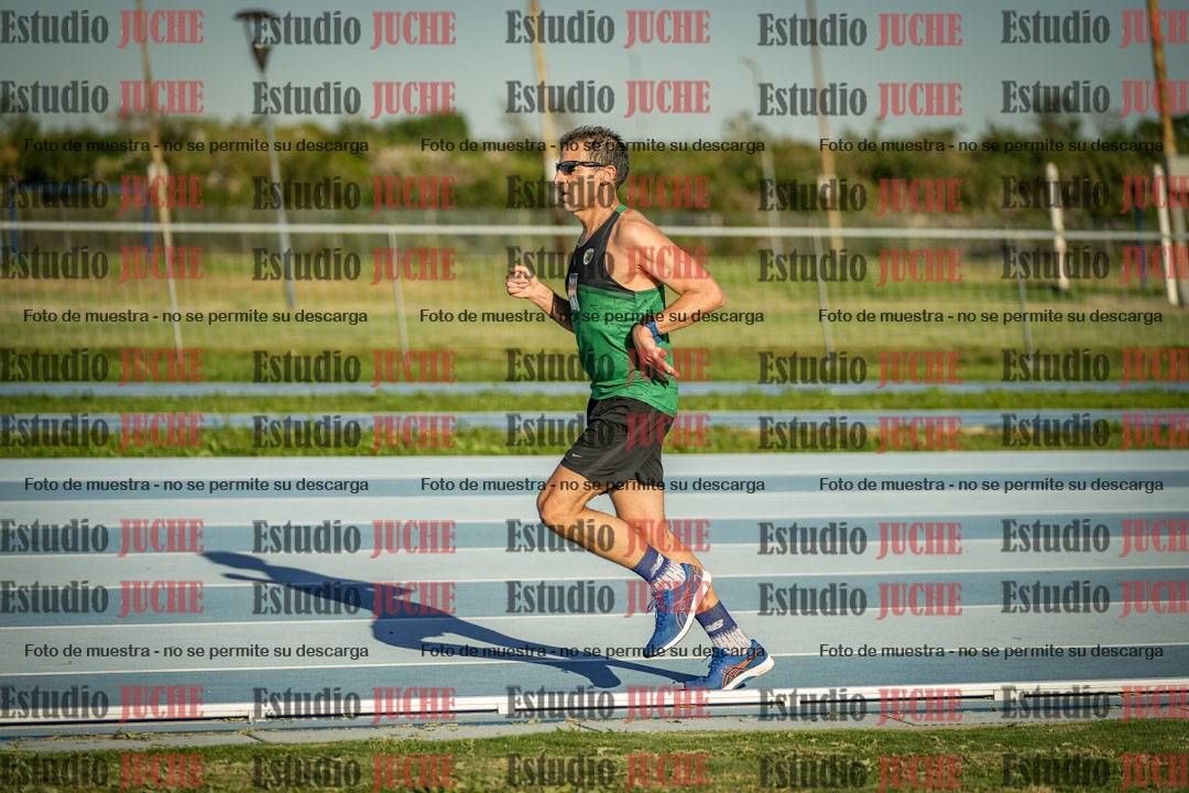 Fotos de los 3000 m llanos de varones