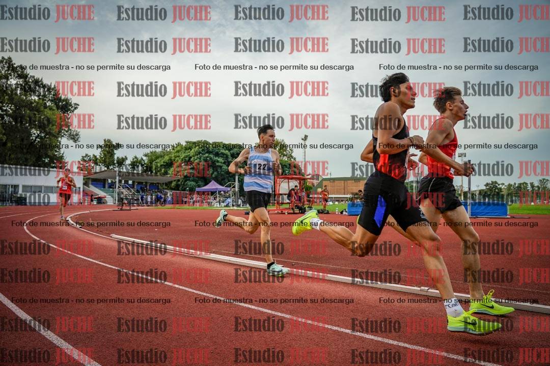 Fotos de los 1500 m llanos de varones