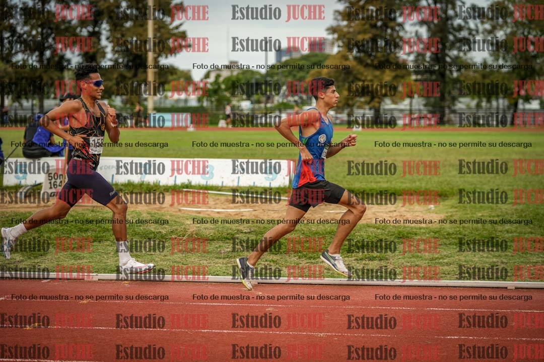 Fotos de los 3000 m llanos de varones