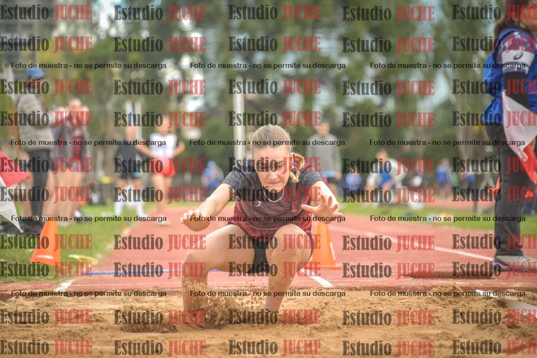 Fotos del salto en largo - mujeres U16