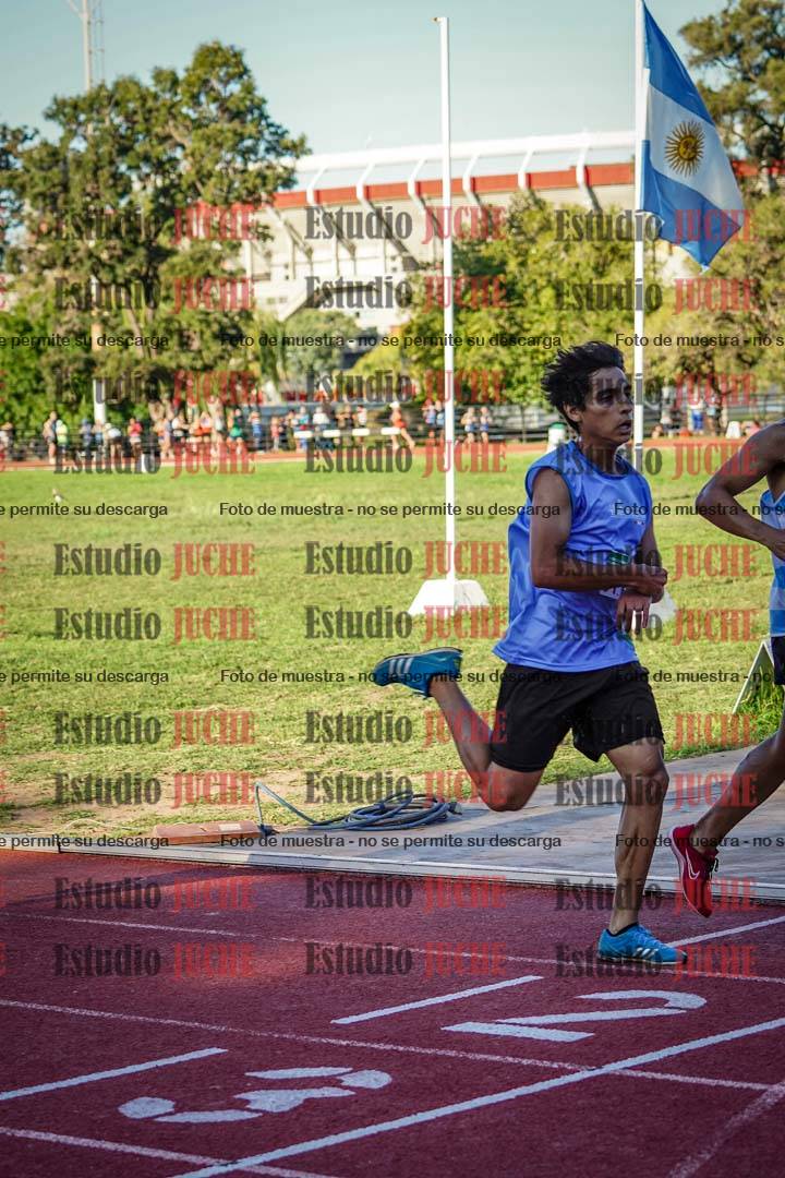 Fotos de los 3000 m llanos de varones