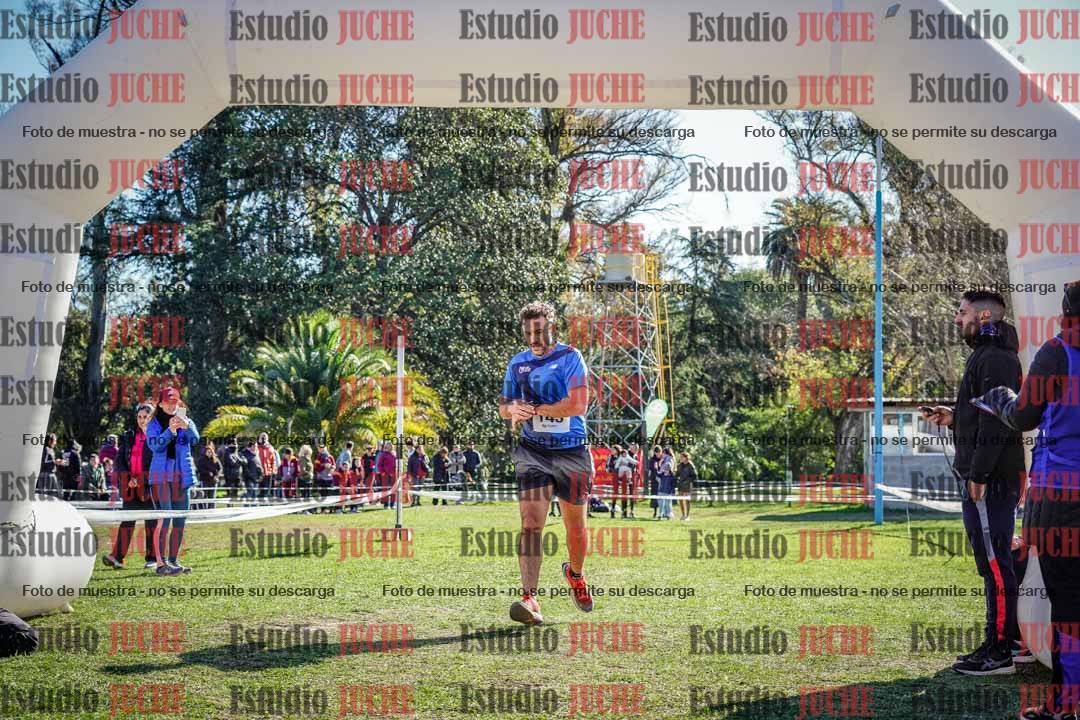 Fotos de la llegada del cross de 8000 m