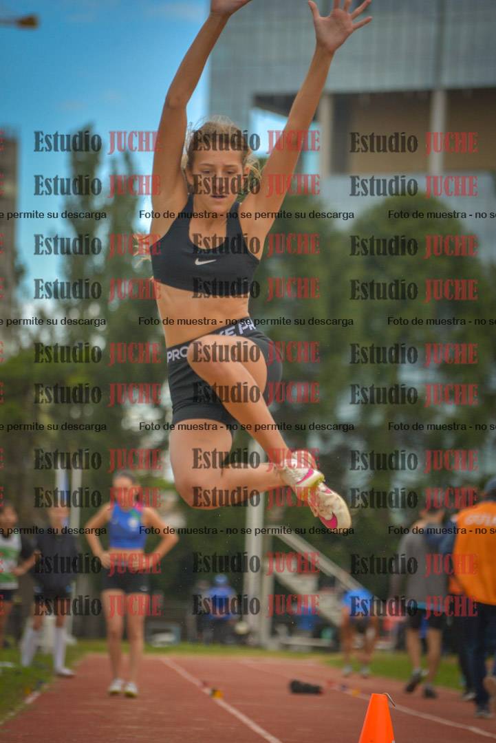 Fotos del salto en largo - mujeres U16