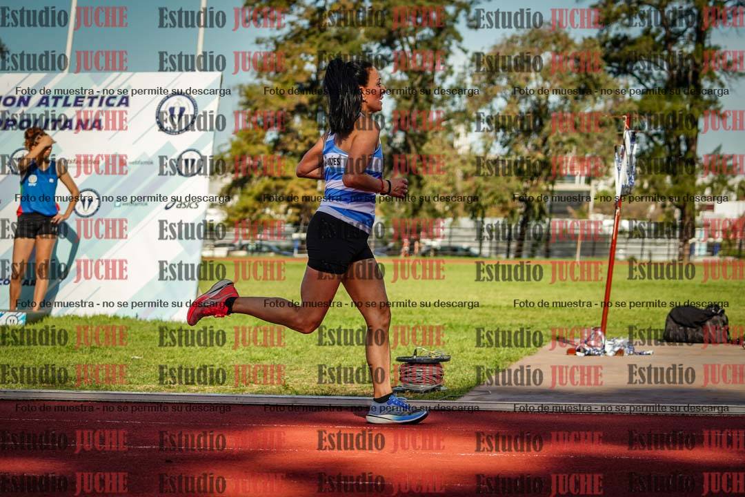 Fotos de los 5000 m llanos de mujeres y varones
