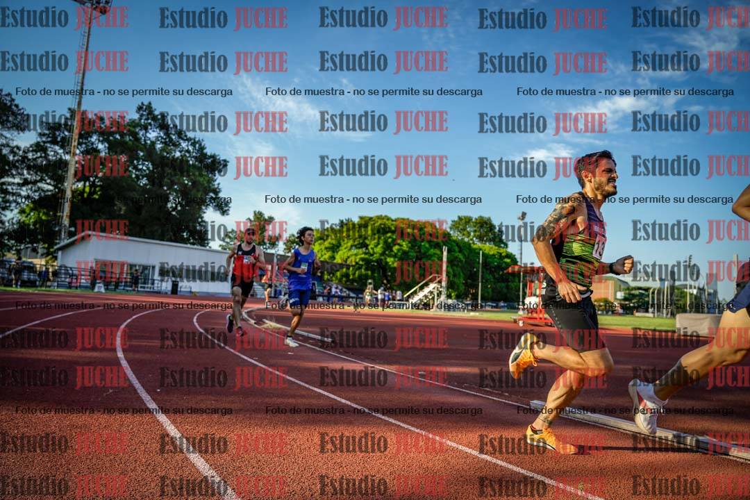 Fotos de los 1500 m llanos de varones