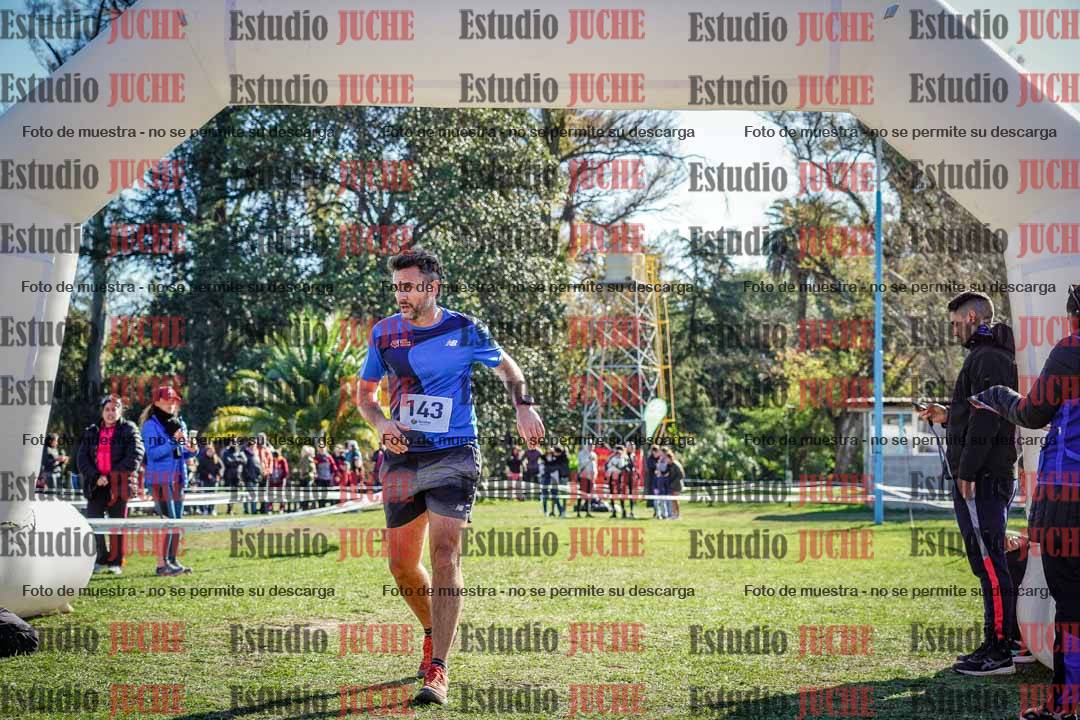 Fotos de la llegada del cross de 8000 m