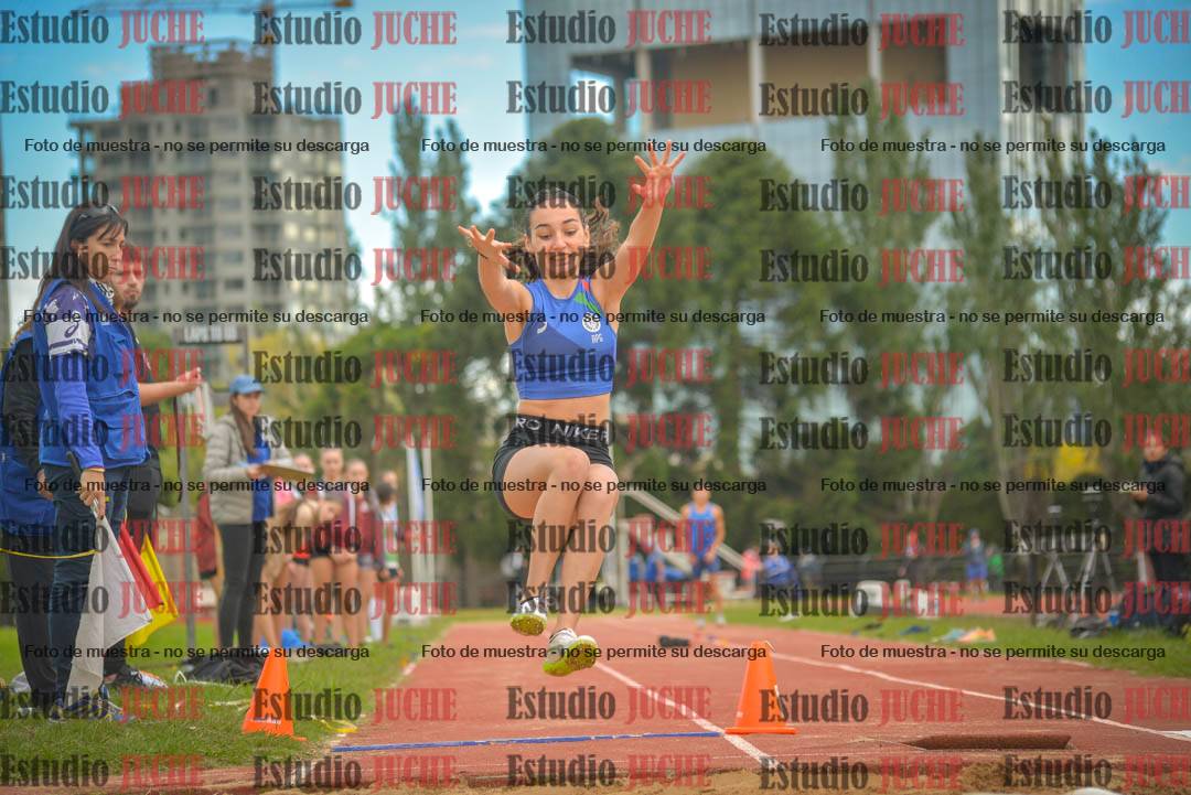 Fotos del salto en largo - mujeres U16