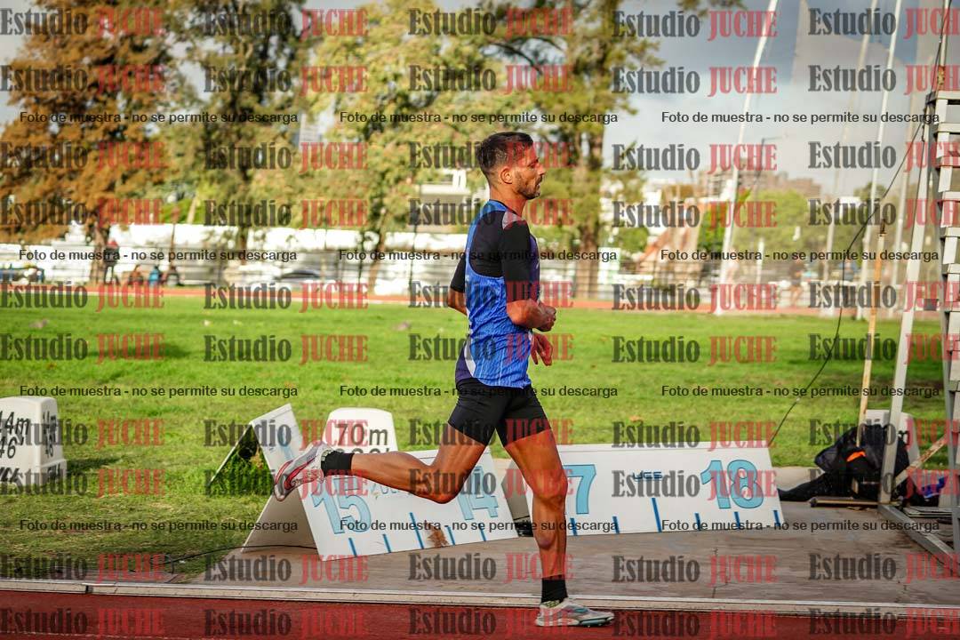 Fotos de los 3000 m llanos de varones