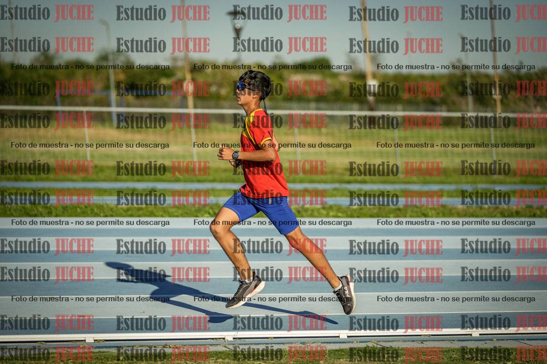 Fotos de los 3000 m llanos de varones