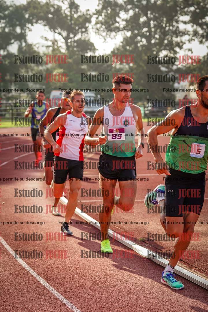 Fotos de los 3000 m llanos de varones