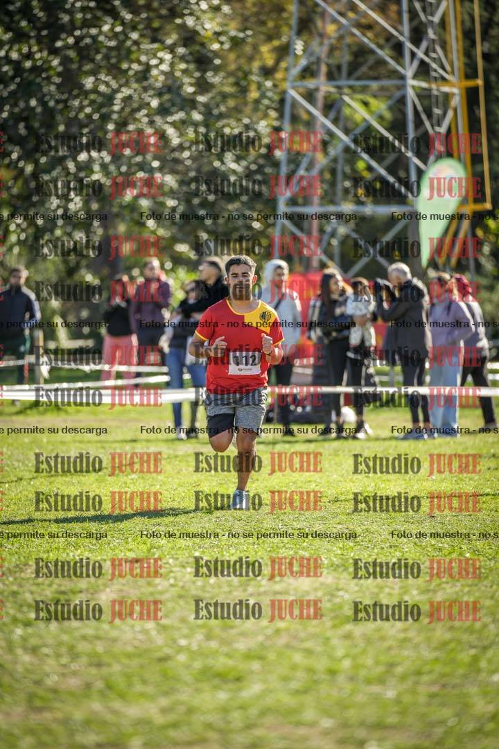Fotos de la llegada del cross de 8000 m