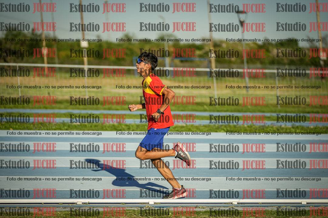 Fotos de los 3000 m llanos de varones