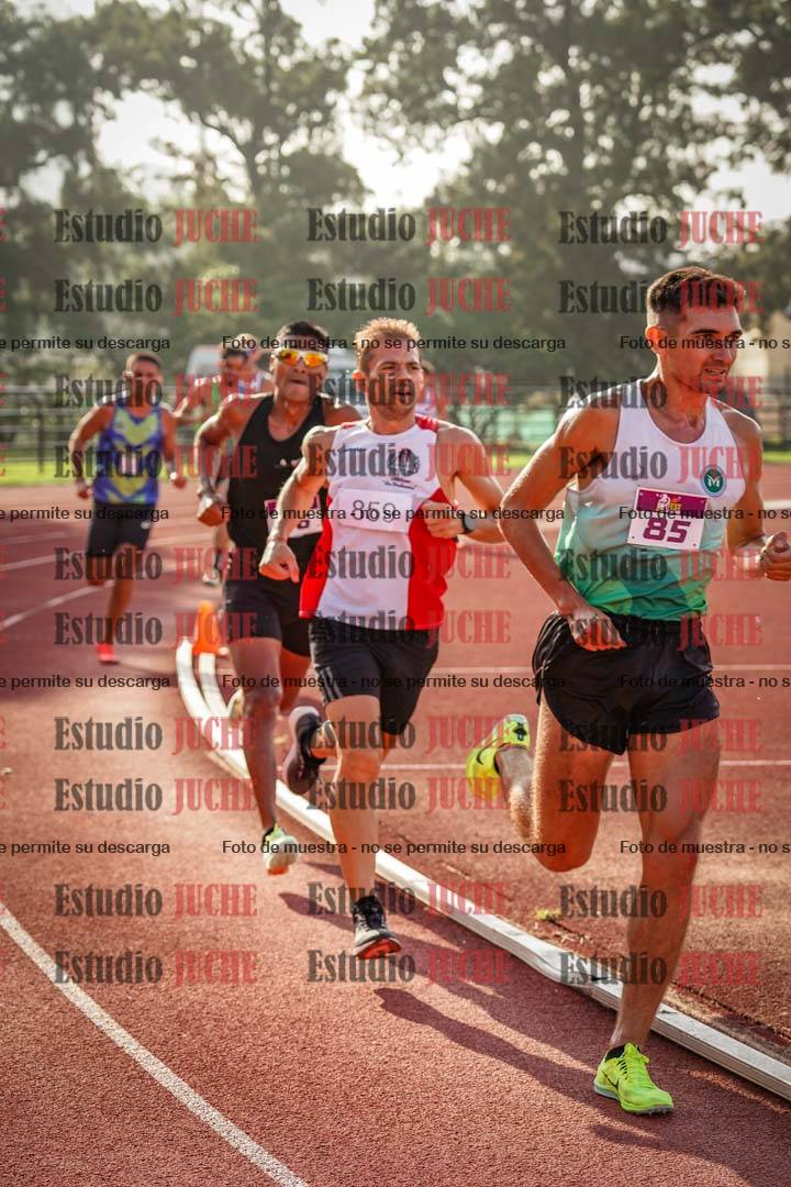 Fotos de los 3000 m llanos de varones