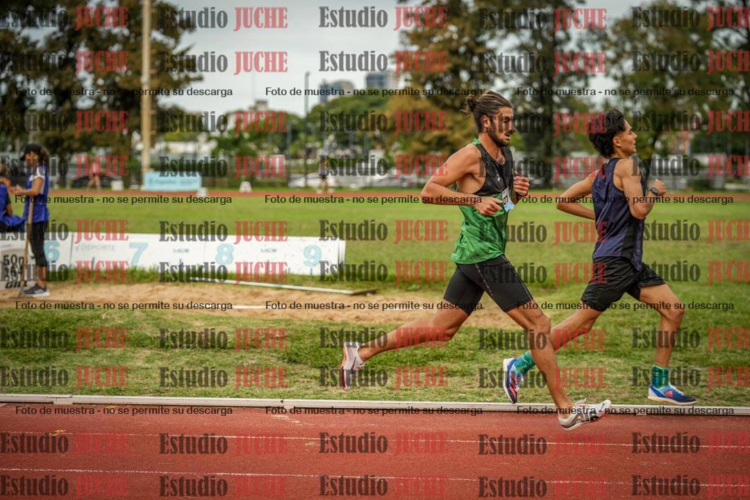 Fotos de los 3000 m llanos de varones