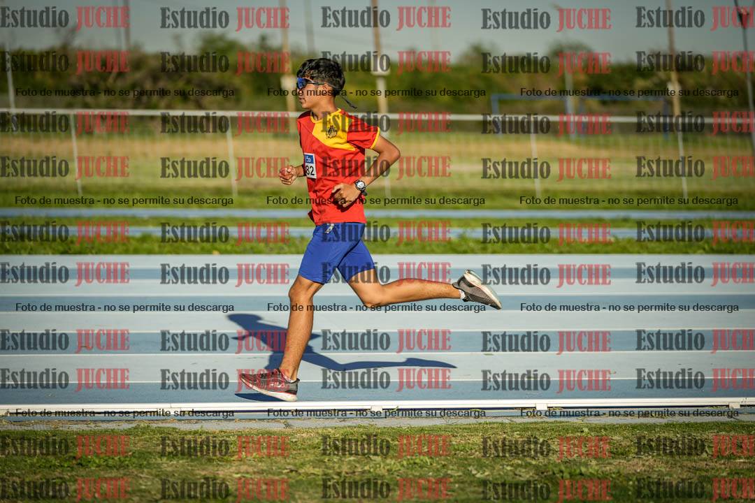 Fotos de los 3000 m llanos de varones