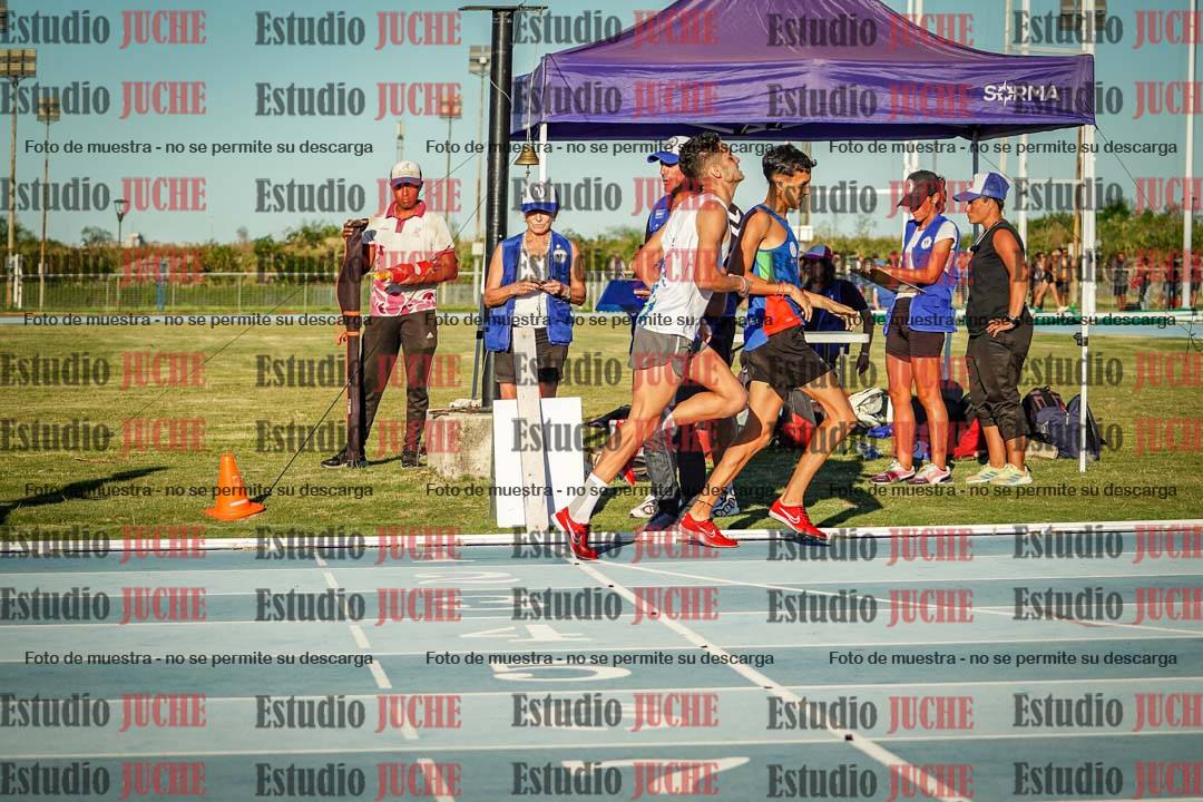 Fotos de los 1500 m llanos de varones
