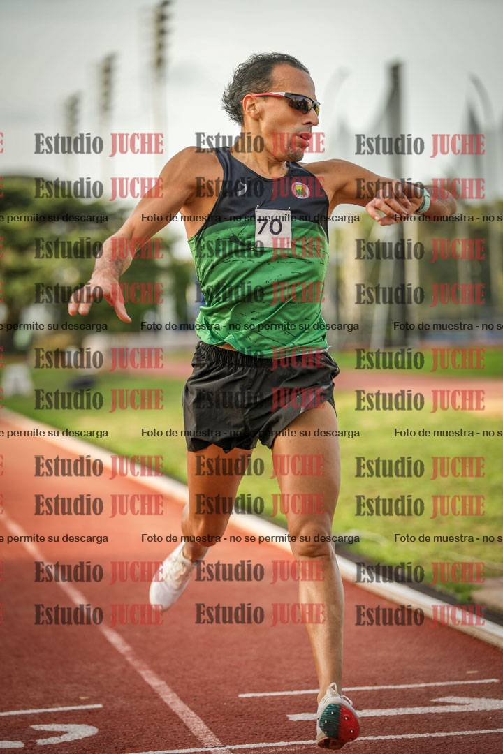 Fotos de los 3000 m llanos de varones