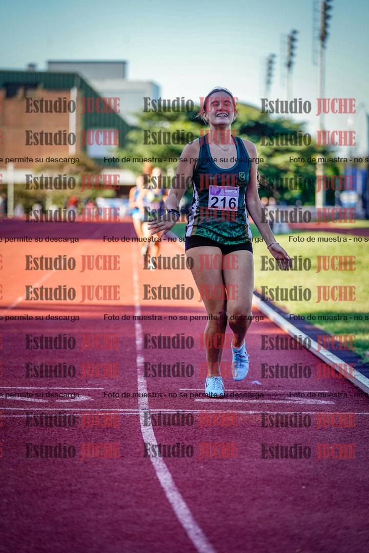 Fotos de los 600 m de mujeres