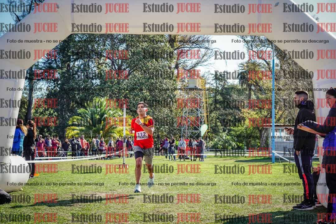 Fotos de la llegada del cross de 8000 m