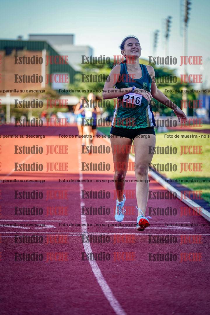 Fotos de los 600 m de mujeres