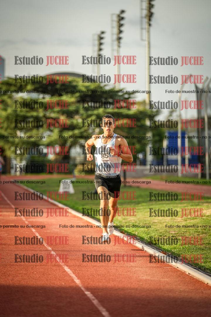 Fotos de los 3000 m llanos de varones