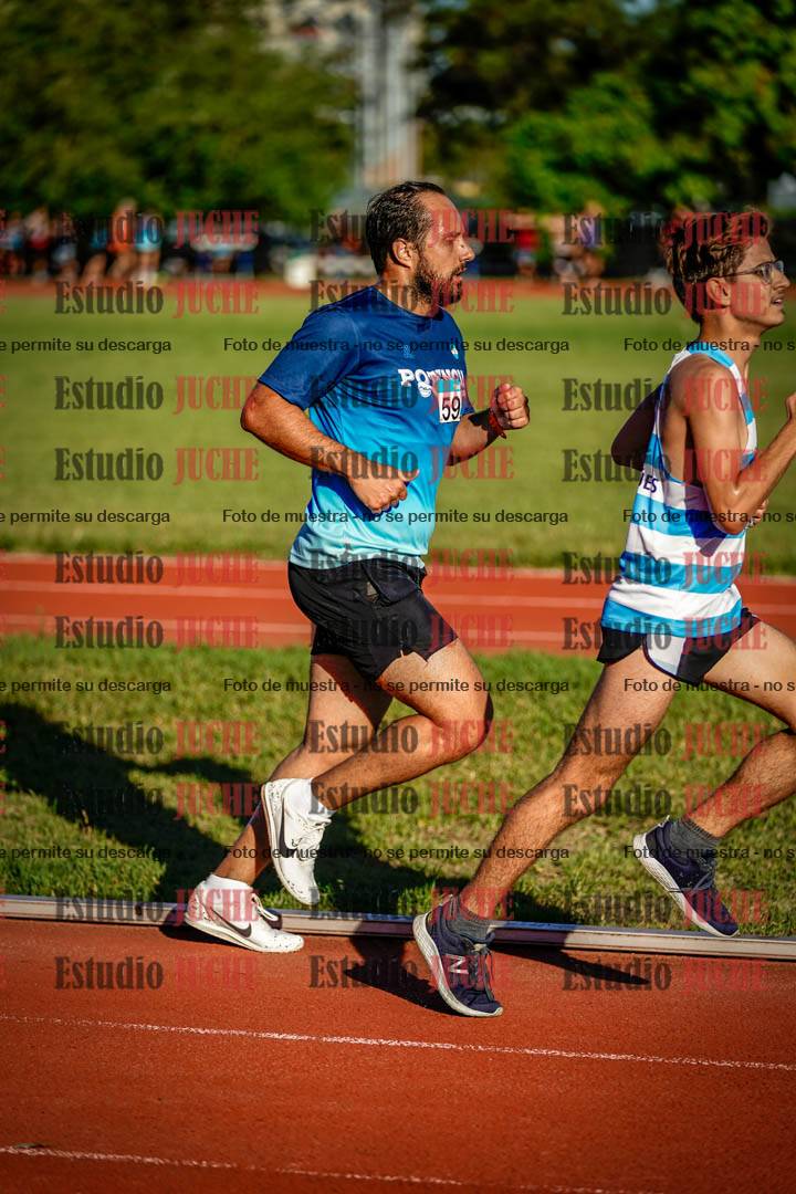 Fotos de los 3000 m llanos de varones