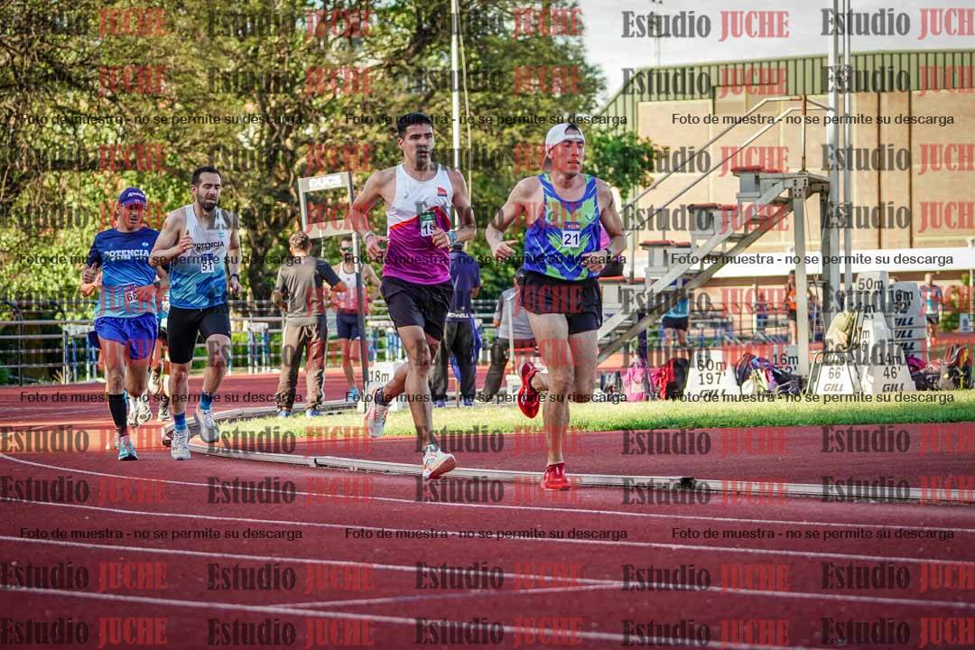 Fotos de los 3000 m llanos de varones