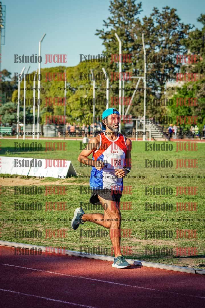 Fotos de los 3000 m llanos de varones