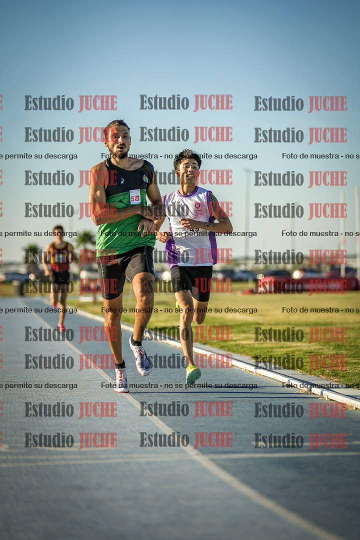 Fotos de los 1500 m llanos de varones