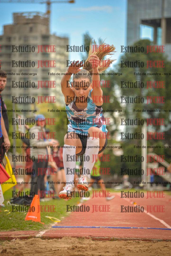 Fotos del salto en largo - mujeres U16