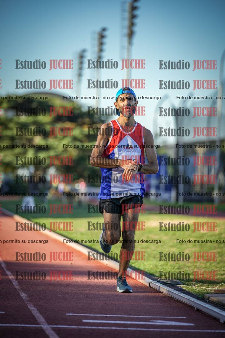 Fotos de los 3000 m llanos de varones