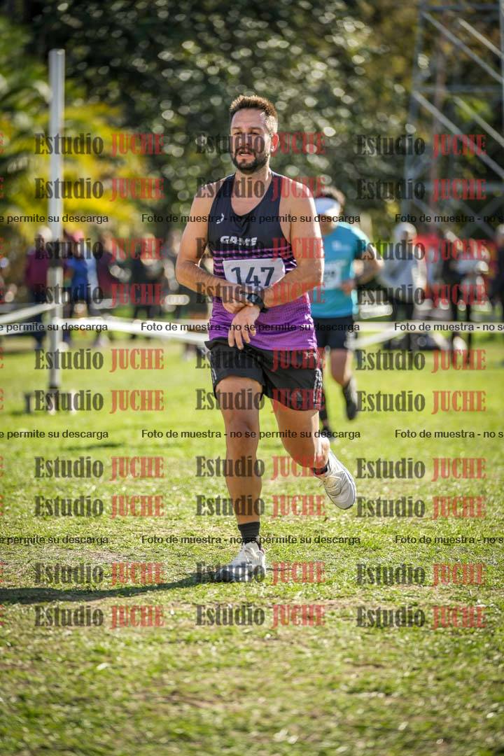 Fotos de la llegada del cross de 8000 m
