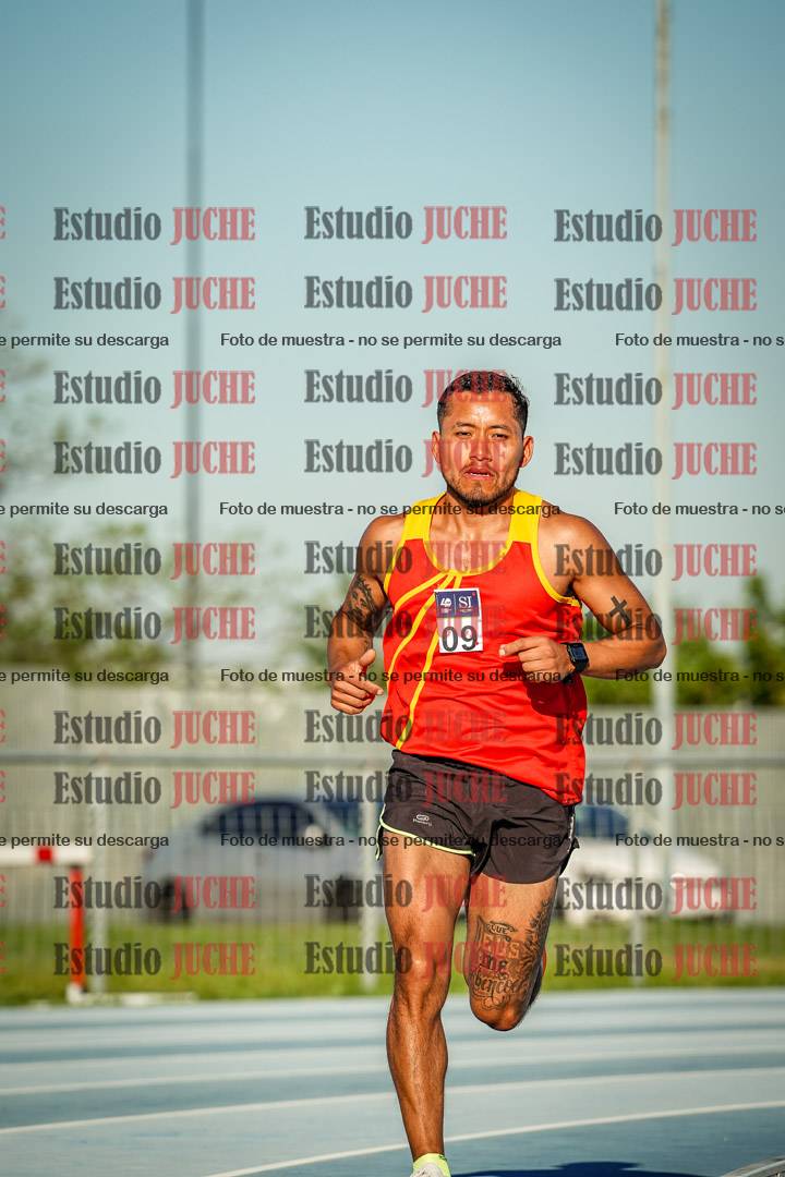 Fotos de los 3000 m llanos de varones