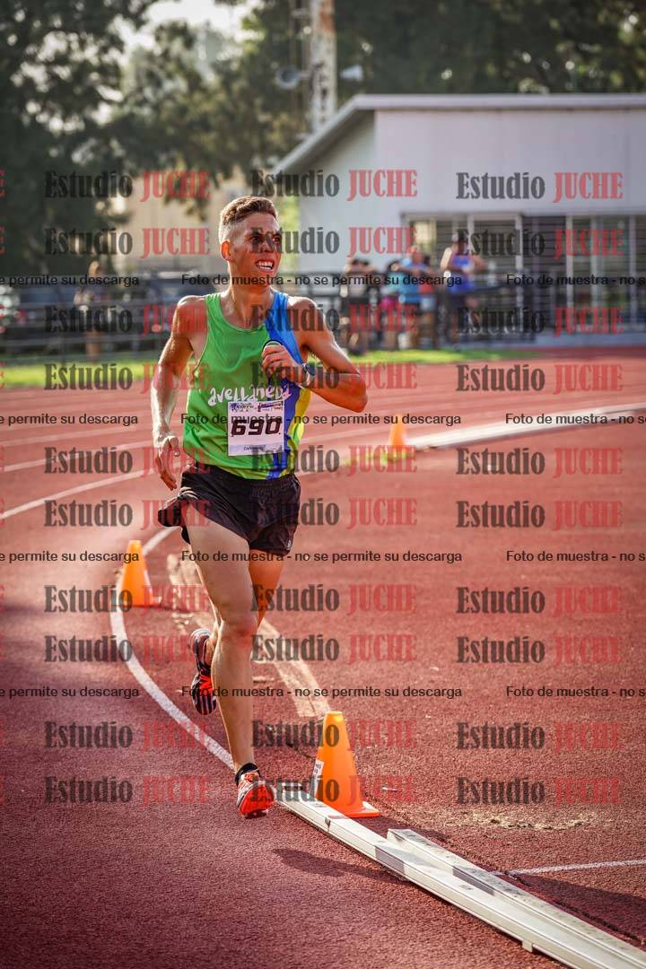 Fotos de los 3000 m llanos de varones