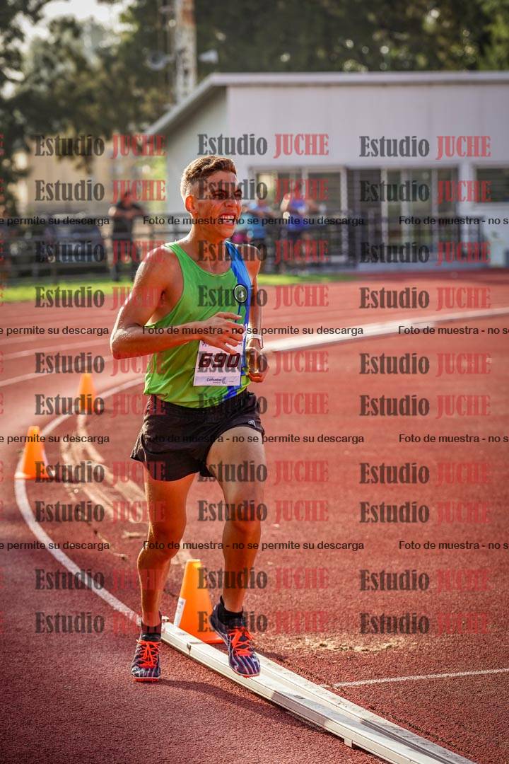 Fotos de los 3000 m llanos de varones